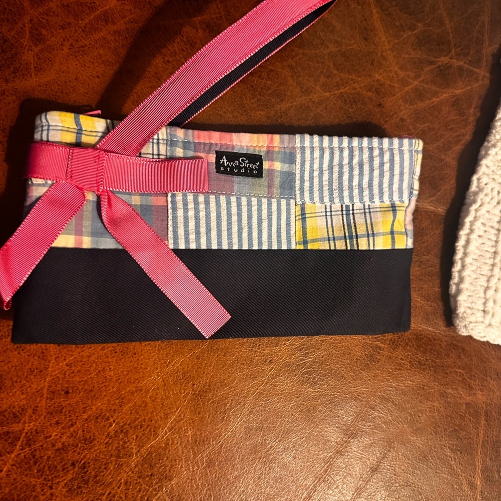 Anna Street Studios Multicolor wristlet Clutch
